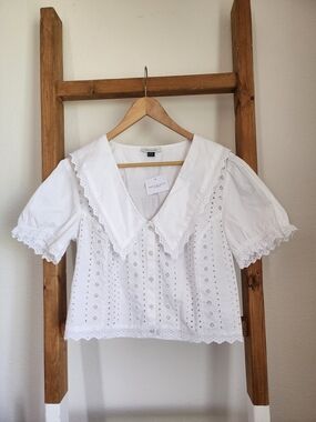 American Eagle Outfitters White Eyelet Button-Front Blouse with Lace Trim